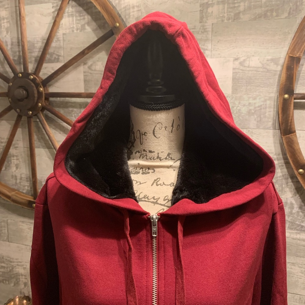 BNWT Victoria’s Secret’s Sweat Shirt/Hoodie - Picture 3 of 9